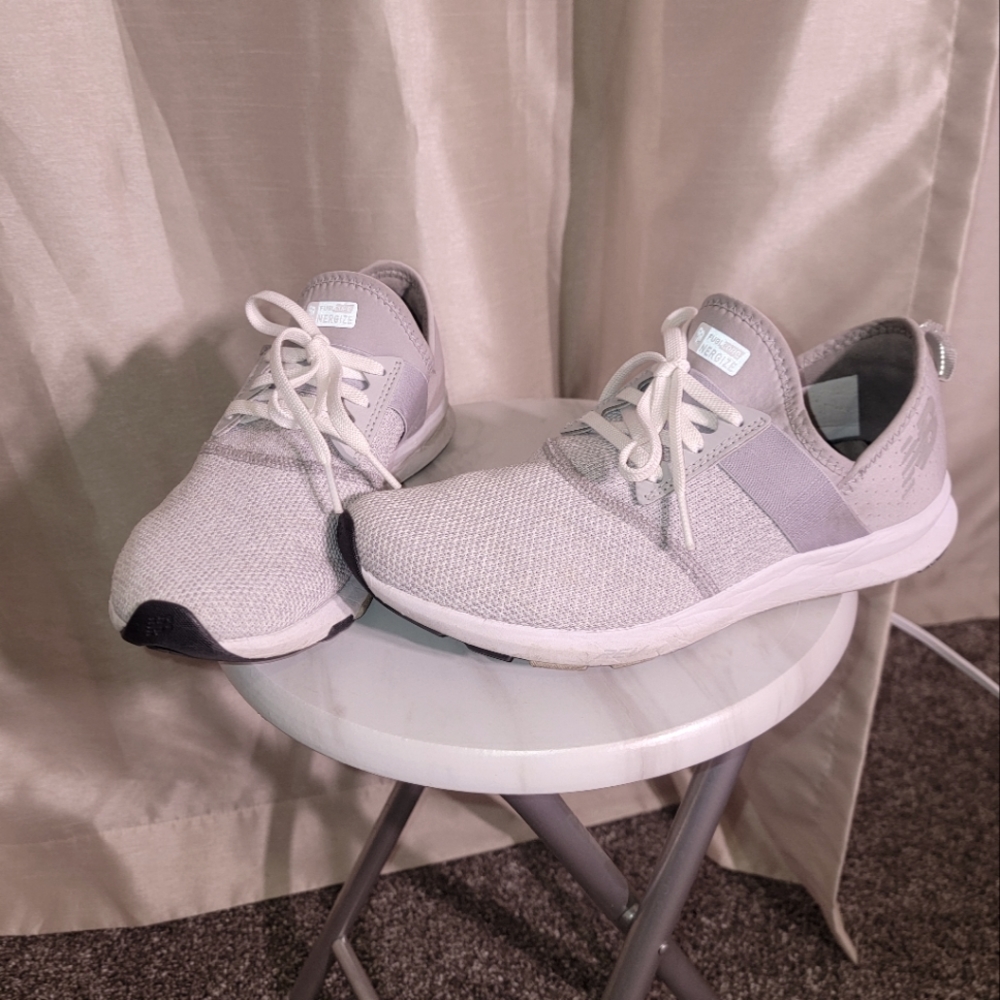 New Balance sneakers light grey size 8